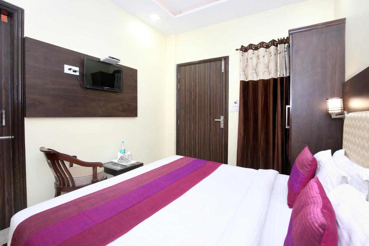 Oyo 7447 Grand Park Hotel Amritsar Exterior foto