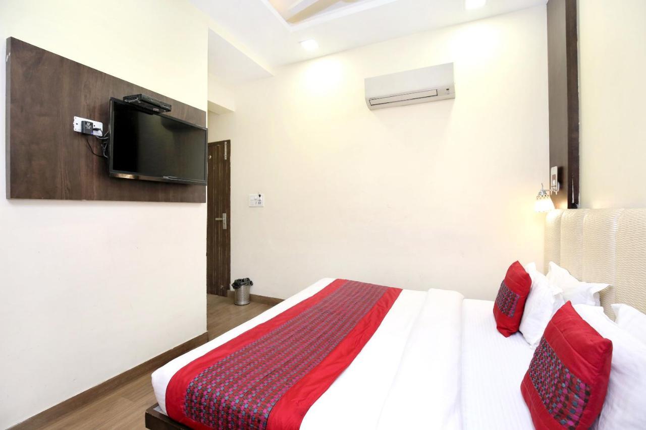 Oyo 7447 Grand Park Hotel Amritsar Exterior foto